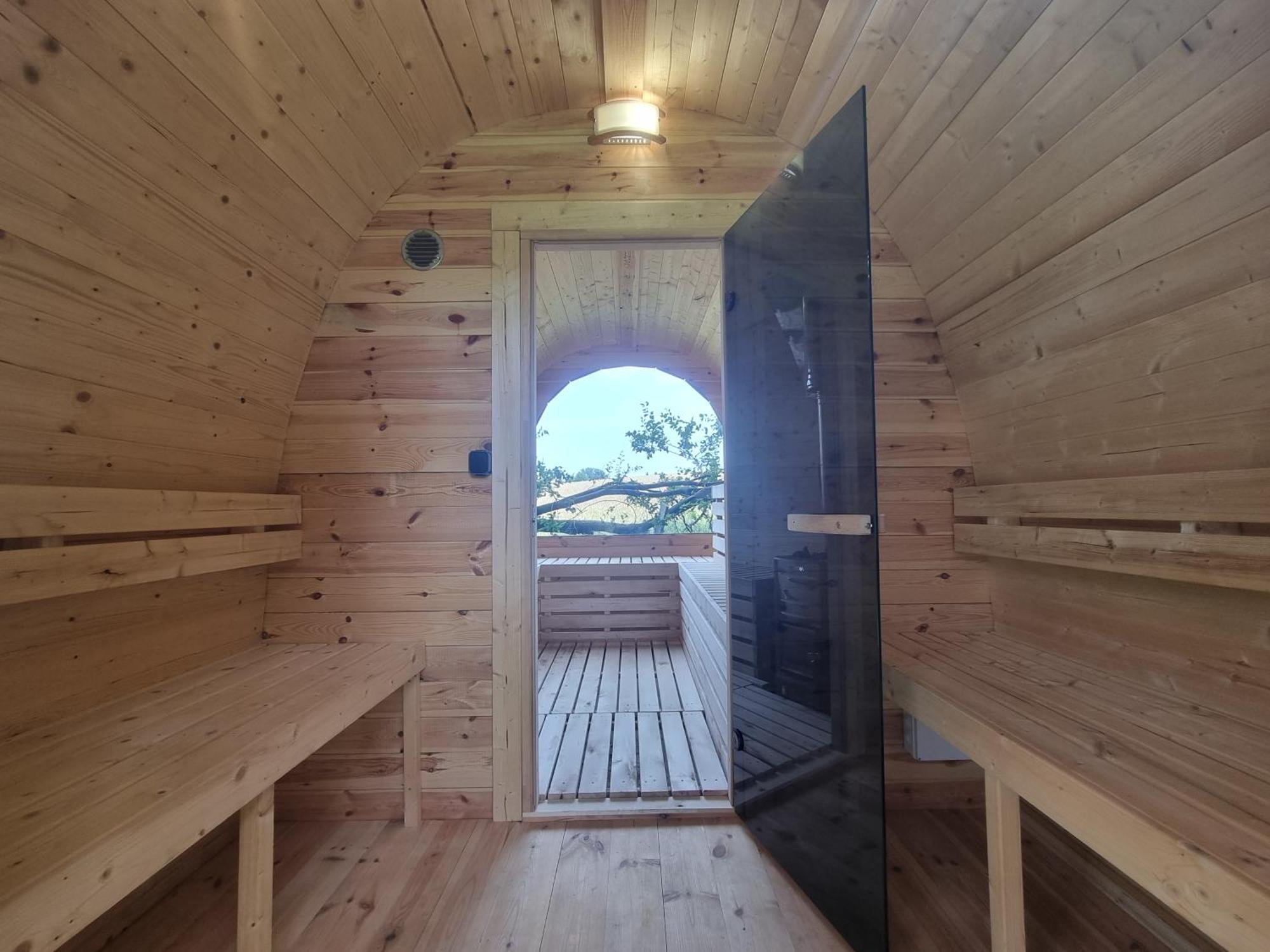 Loft Apartment Mit Grosser Badewanne B Mugeln Esterno foto